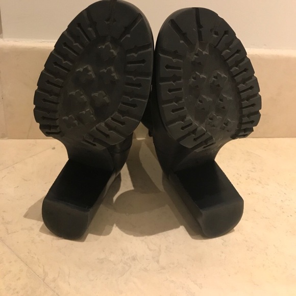 Tory burch Black leather bootie - Picture 6 of 6